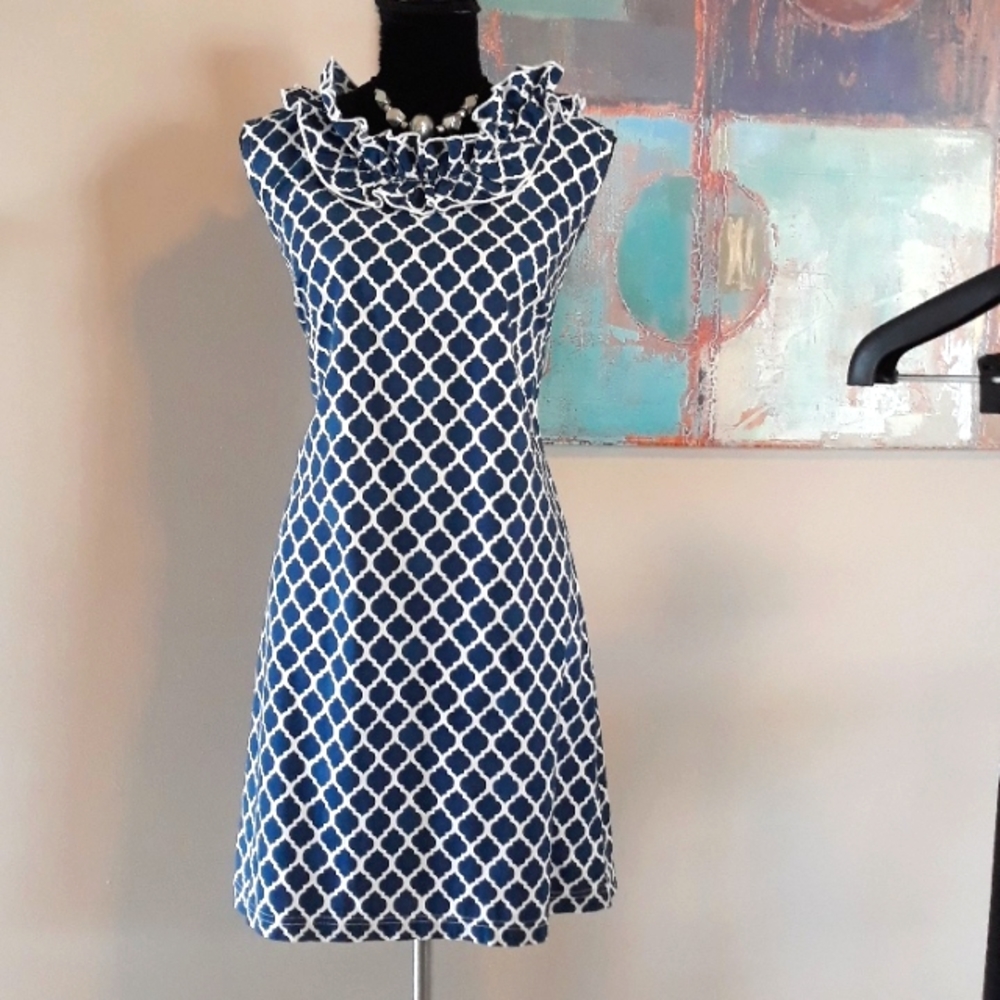 Haley Blue & White Bold Print Sleeveless Dress Ruffled Collar Detail Size M
